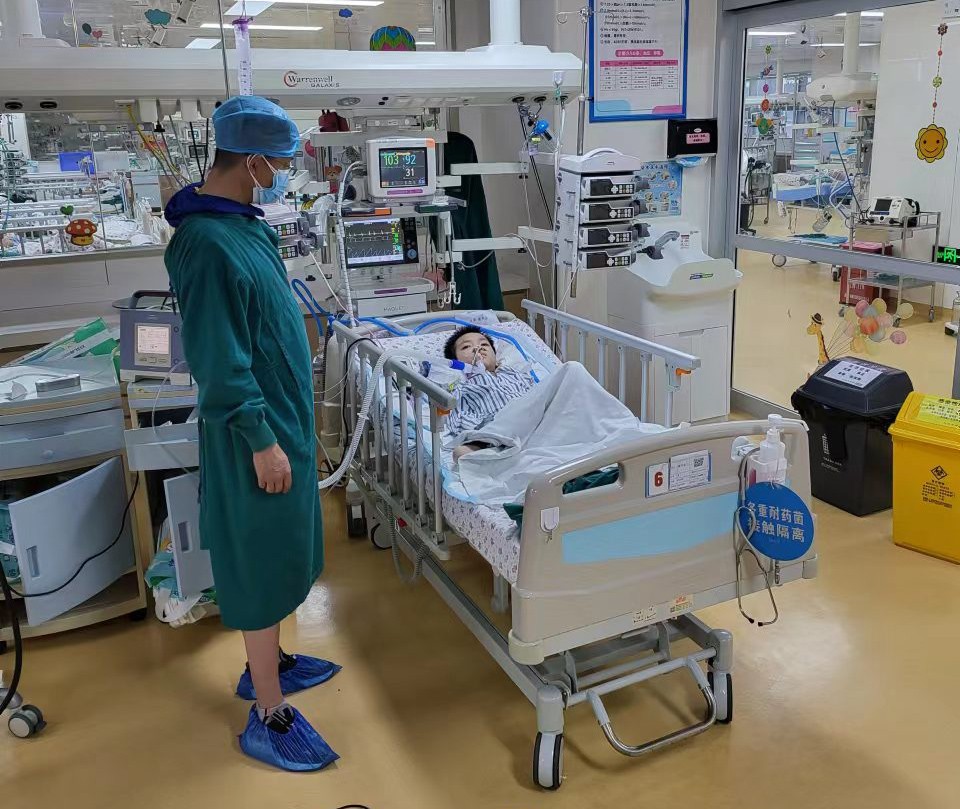 永城市跨省救护车出租公司